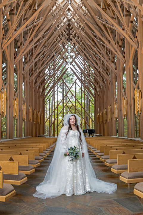 Garvan-Gardens-Arkansas-wedding-photographer-glass- chapel